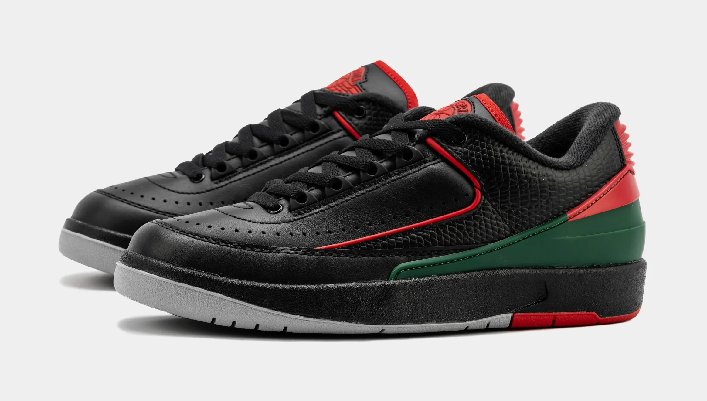 Air Jordan 2 Retro Low Christmas Grade School Lifestyle Shoes (Black/Fire Red/Cement Grey) Free Shipping