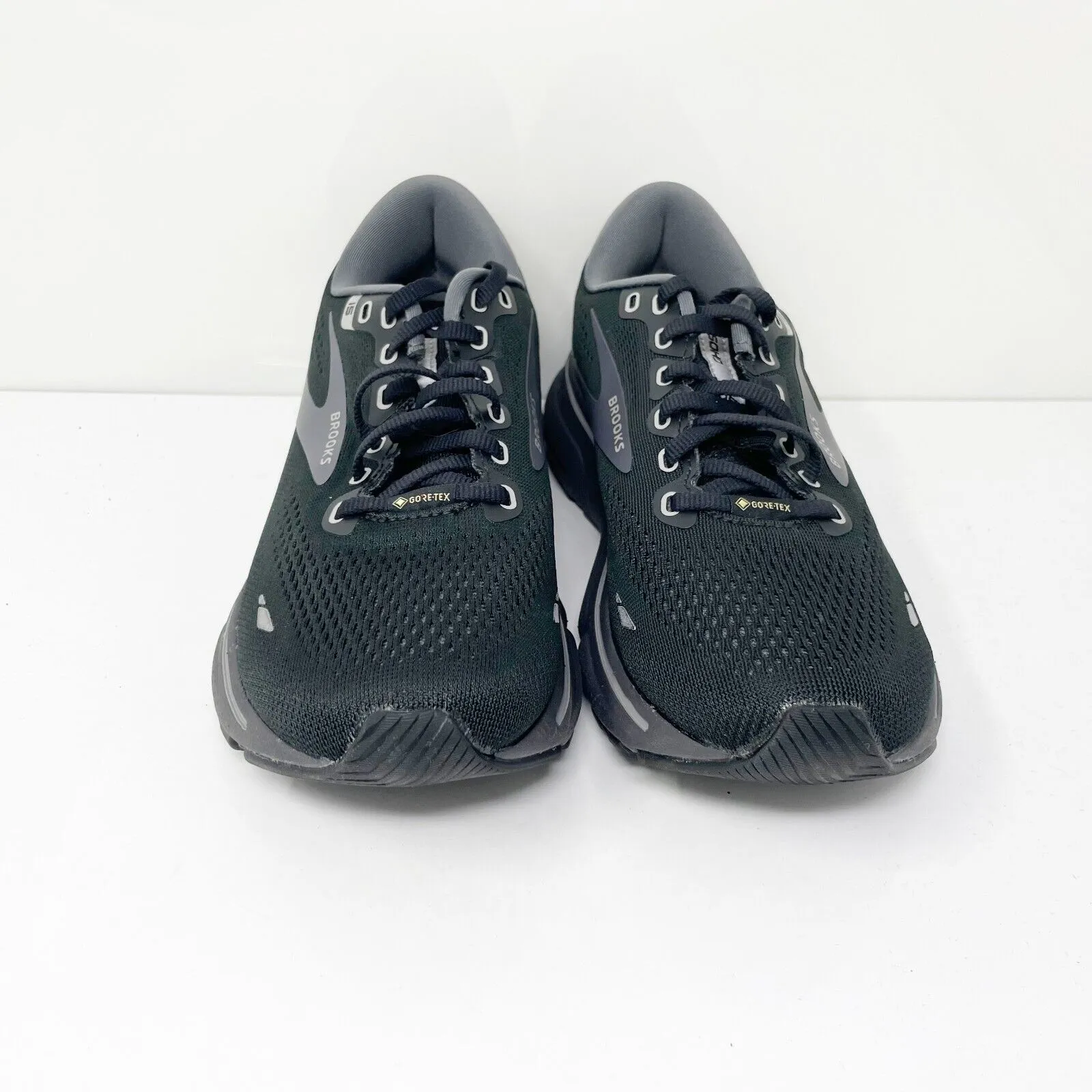 Brooks Womens Ghost 15 GTX 1203821B022 Black Running Shoes Sneakers Size 8.5 B