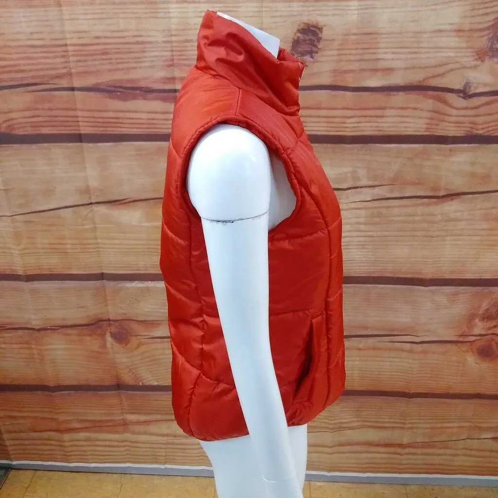 NWT NEW DIRECTIONS RED RIO ESSENTIAL PUFFER VEST SIZE MEDIUM TCC