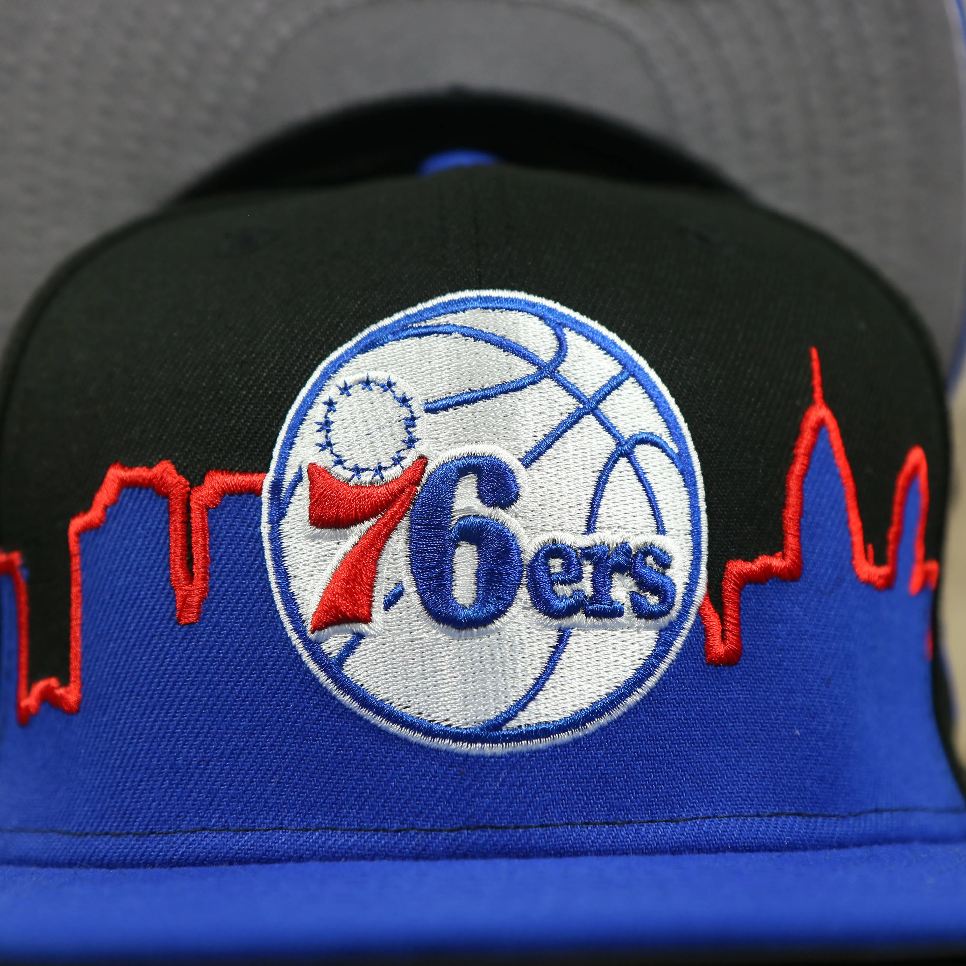 Philadelphia 76ers City Skyline Side Patch 59Fifty Fitted Cap | Philadelphia Skyline 5950