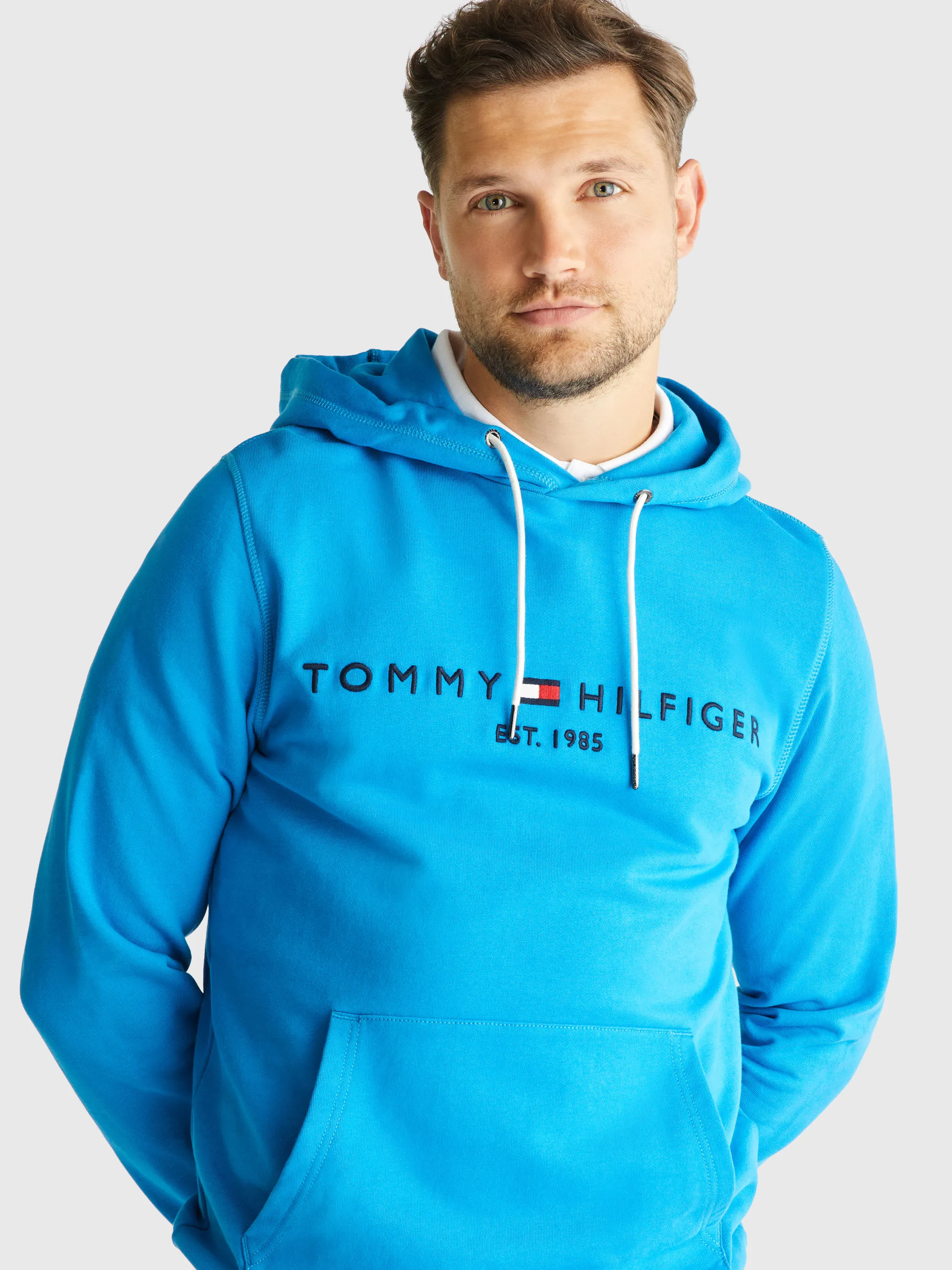 Tommy Logo Hoodie | Sweatshirts & Hoodies | Tommy Hilfiger